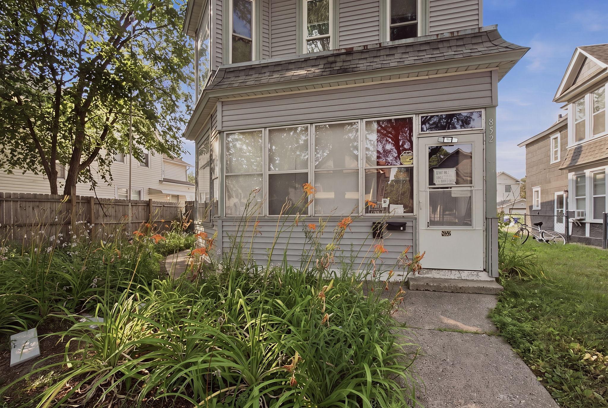 4th image of 852 Jessamine Ave E, Saint Paul, MN 55106 | MLS# 7107468