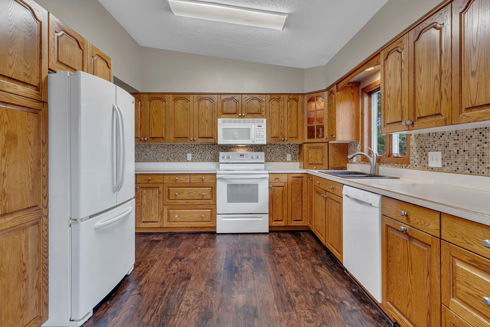 5th image of 1713 6Th St Sw, Willmar, MN 56201 | MLS# 7107629