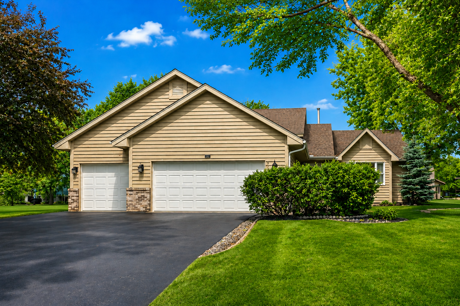 1st image of 9249 Ashley Ter, Brooklyn Park, MN 55443 | MLS# 7107634