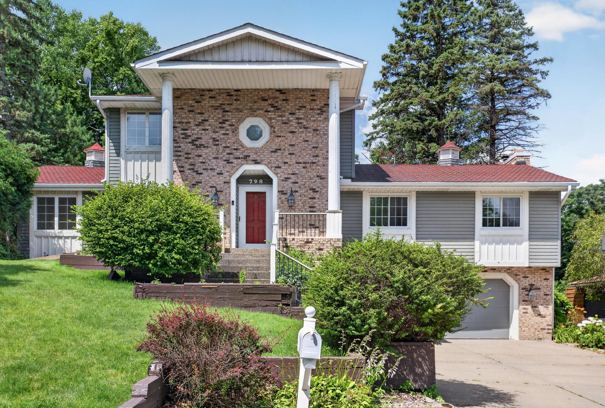 1st image of 798 Torchwood Dr, Saint Paul, MN 55112 | MLS# 7107767
