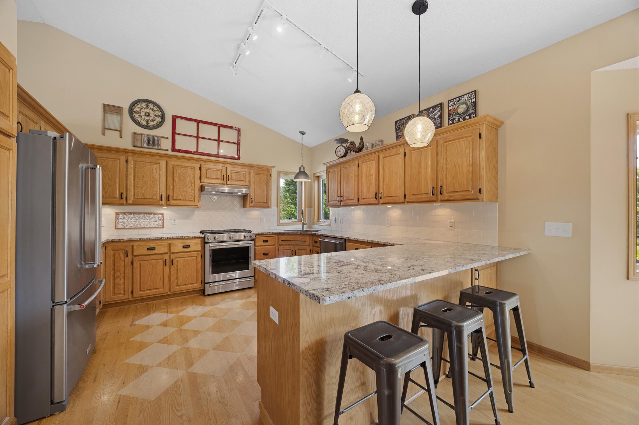 3rd image of 22002 Elm Pkwy, Rogers, MN 55374 | MLS# 7107782