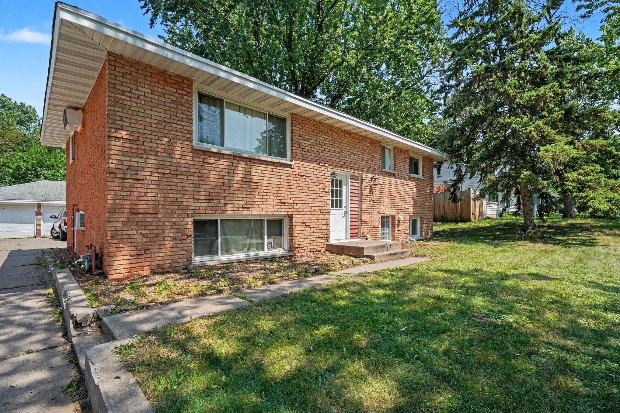 4th image of 49 91St Ln Ne, Minneapolis, MN 55434 | MLS# 7107807
