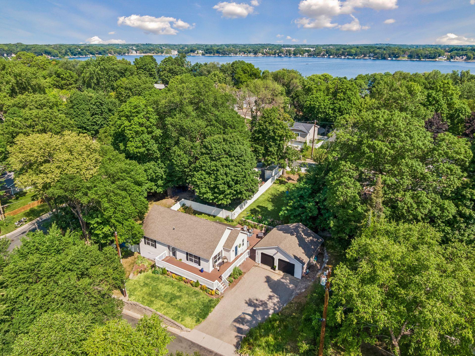 2nd image of 5142 Waterbury Rd, Mound, MN 55364 | MLS# 7107869