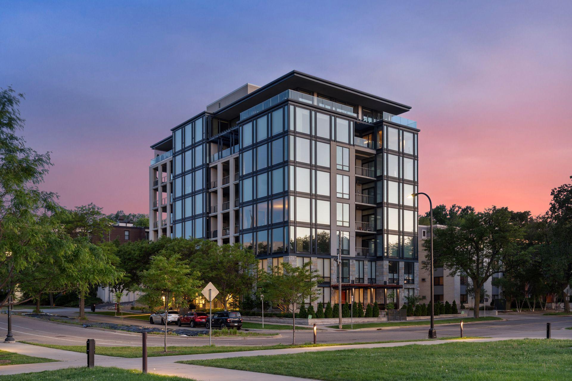 2nd image of 301 Kenwood Pkwy #600, Minneapolis, MN 55403 | MLS# 7107892