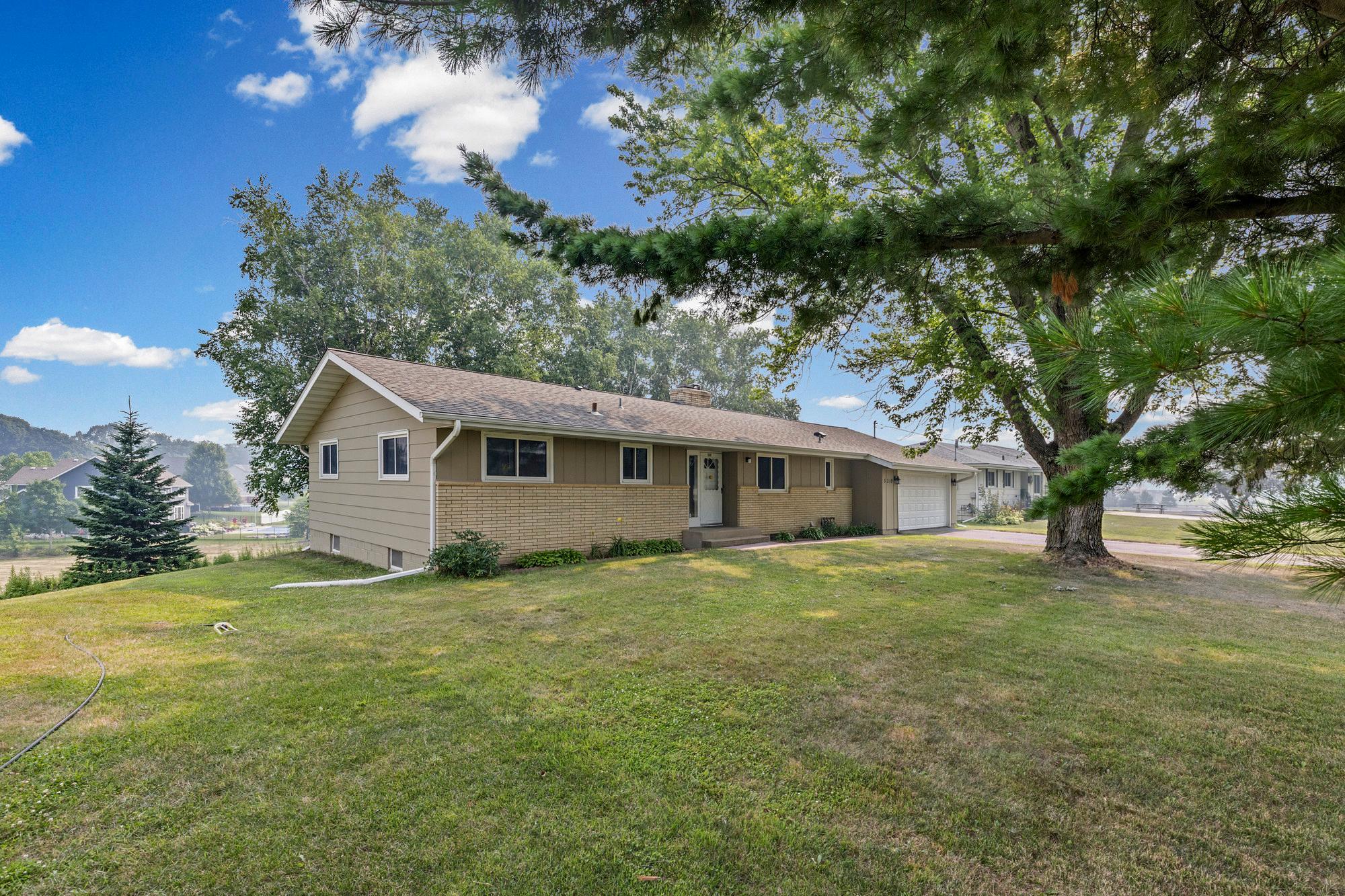 2nd image of 5310 Credit River Rd Se, Prior Lake, MN 55372 | MLS# 7107904