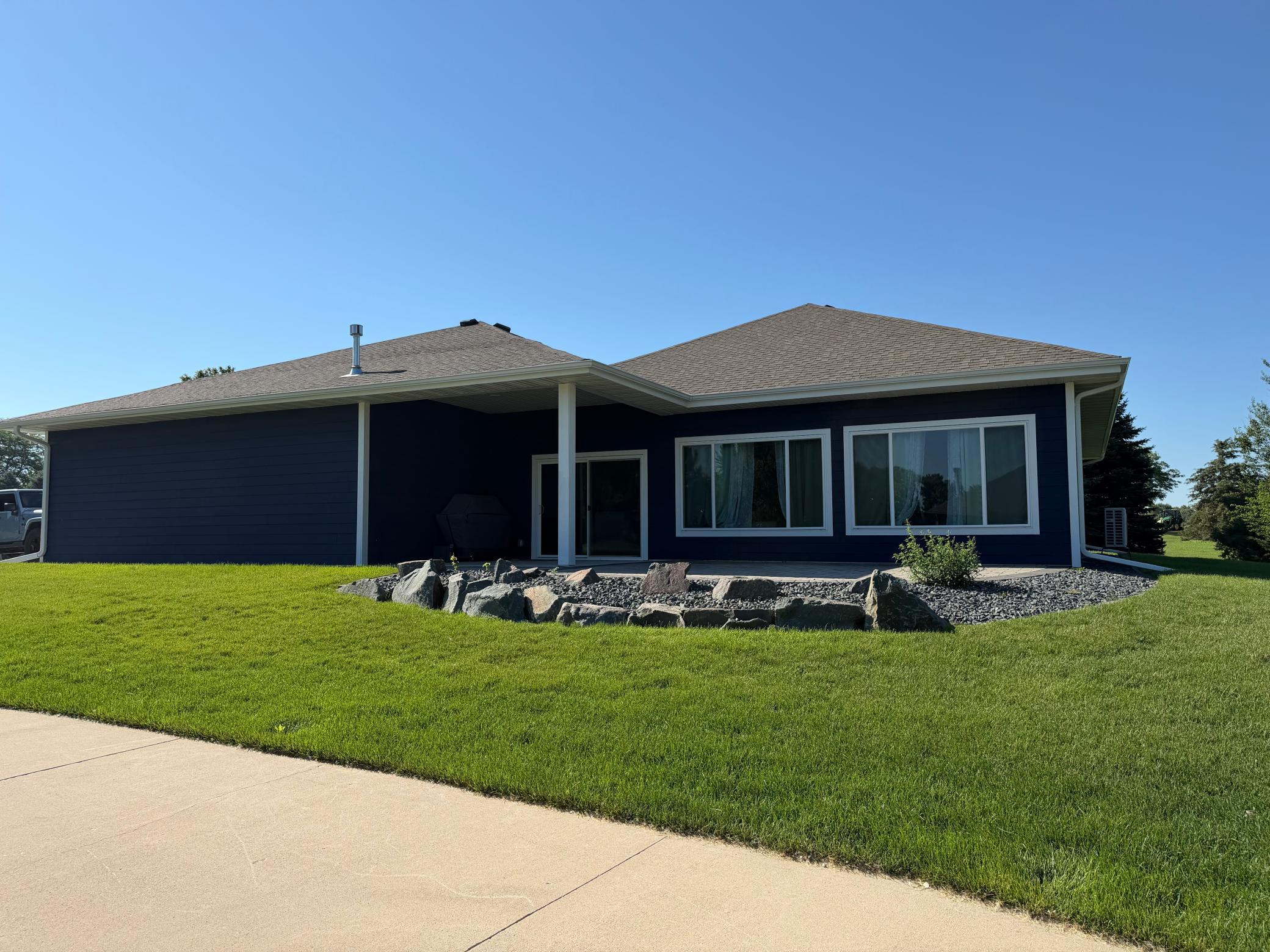 3rd image of 1740 Bay Oaks Dr, Albert Lea, MN 56007 | MLS# 7107907