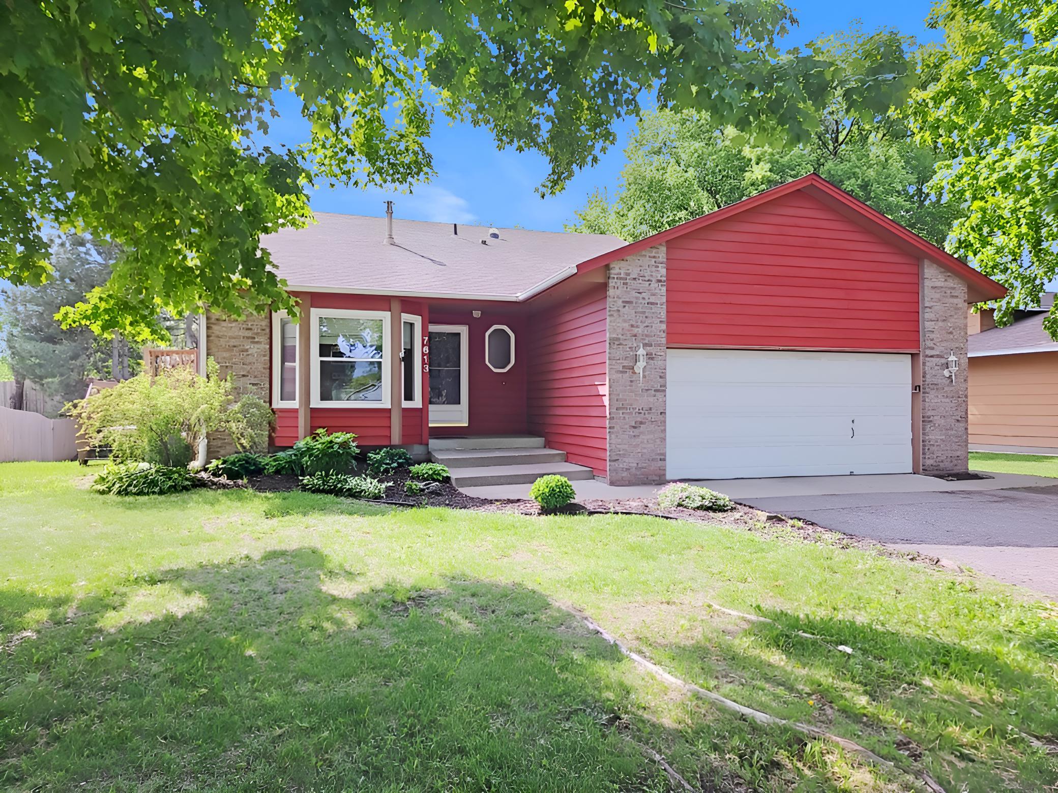 2nd image of 7613 Fairfield Rd, Brooklyn Park, MN 55444 | MLS# 7107913