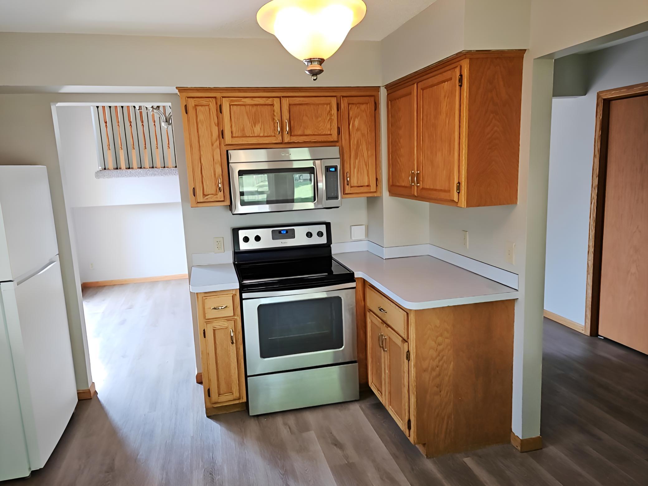 4th image of 7613 Fairfield Rd, Brooklyn Park, MN 55444 | MLS# 7107913