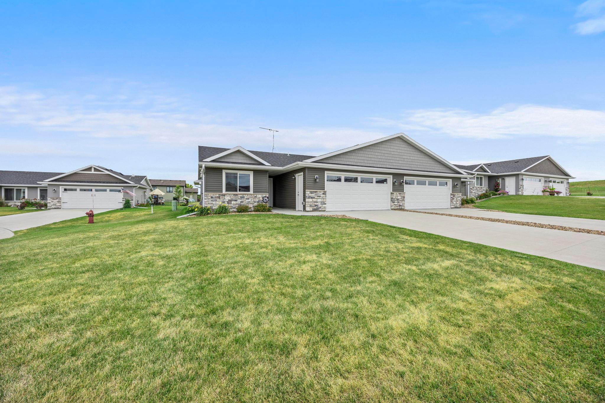1st image of 885 Tall Grass Ct, Wanamingo, MN 55983 | MLS# 7107916