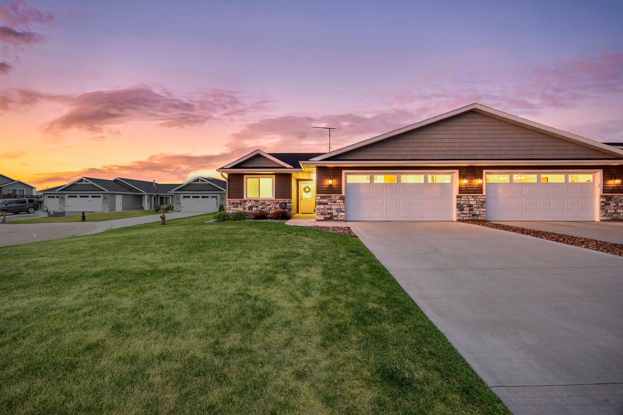 3rd image of 885 Tall Grass Ct, Wanamingo, MN 55983 | MLS# 7107916