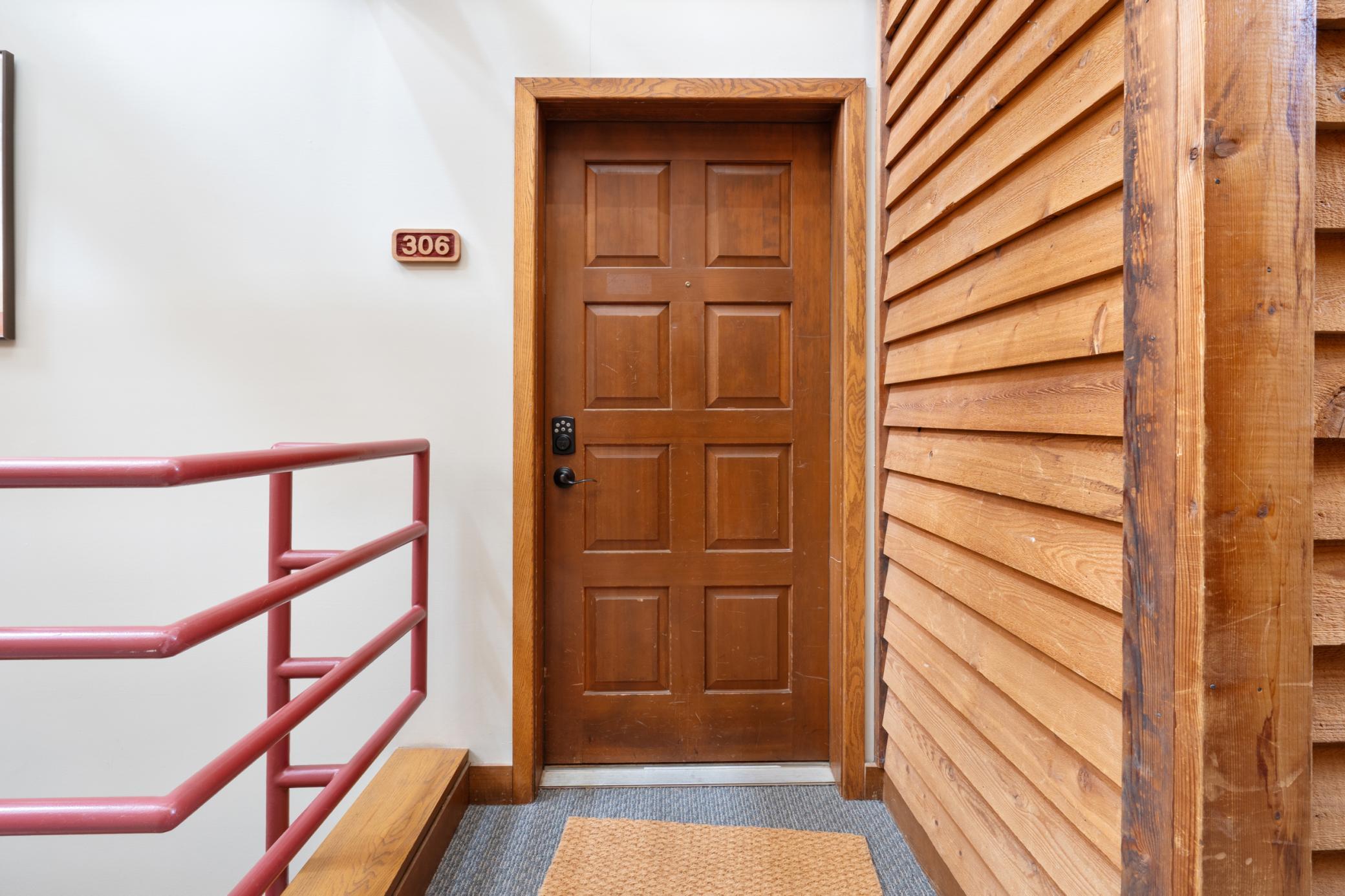 4th image of 1372 Carling Dr #306, Saint Paul, MN 55108 | MLS# 7107931
