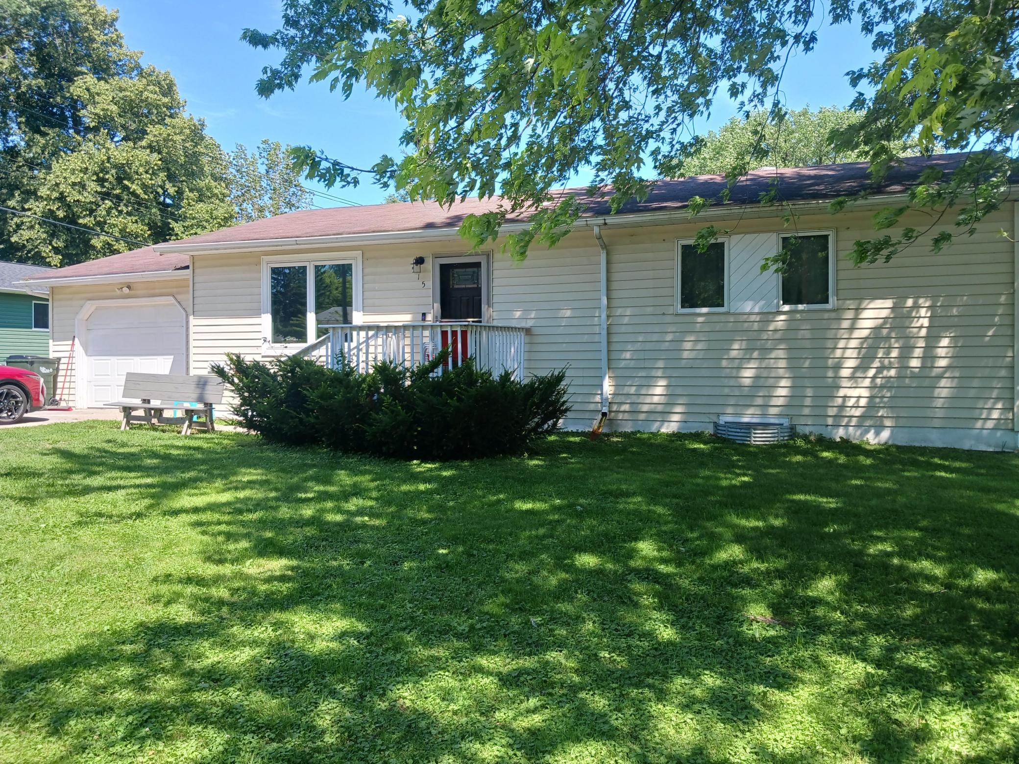 2nd image of 515 Vernon Pl, Fergus Falls, MN 56537 | MLS# 7108043