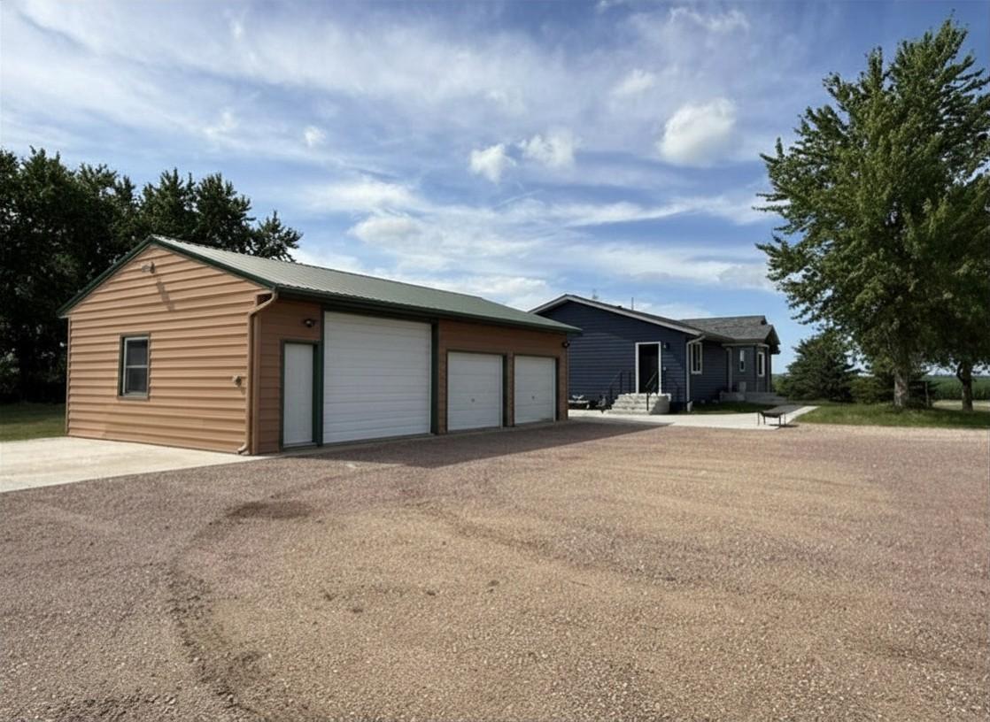 Homes for sale in Windom, MN | 48437 County Road 28, Windom, MN 56101 | MLS# 7108055