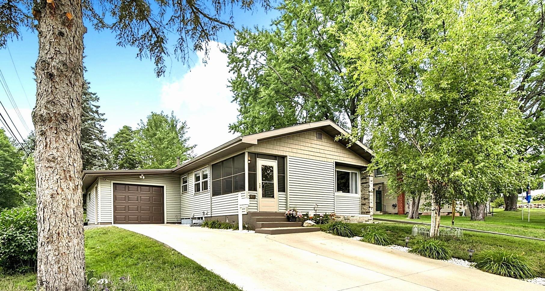 1st image of 415 4th St N, Sauk Rapids, MN 56379 | MLS# 7108114