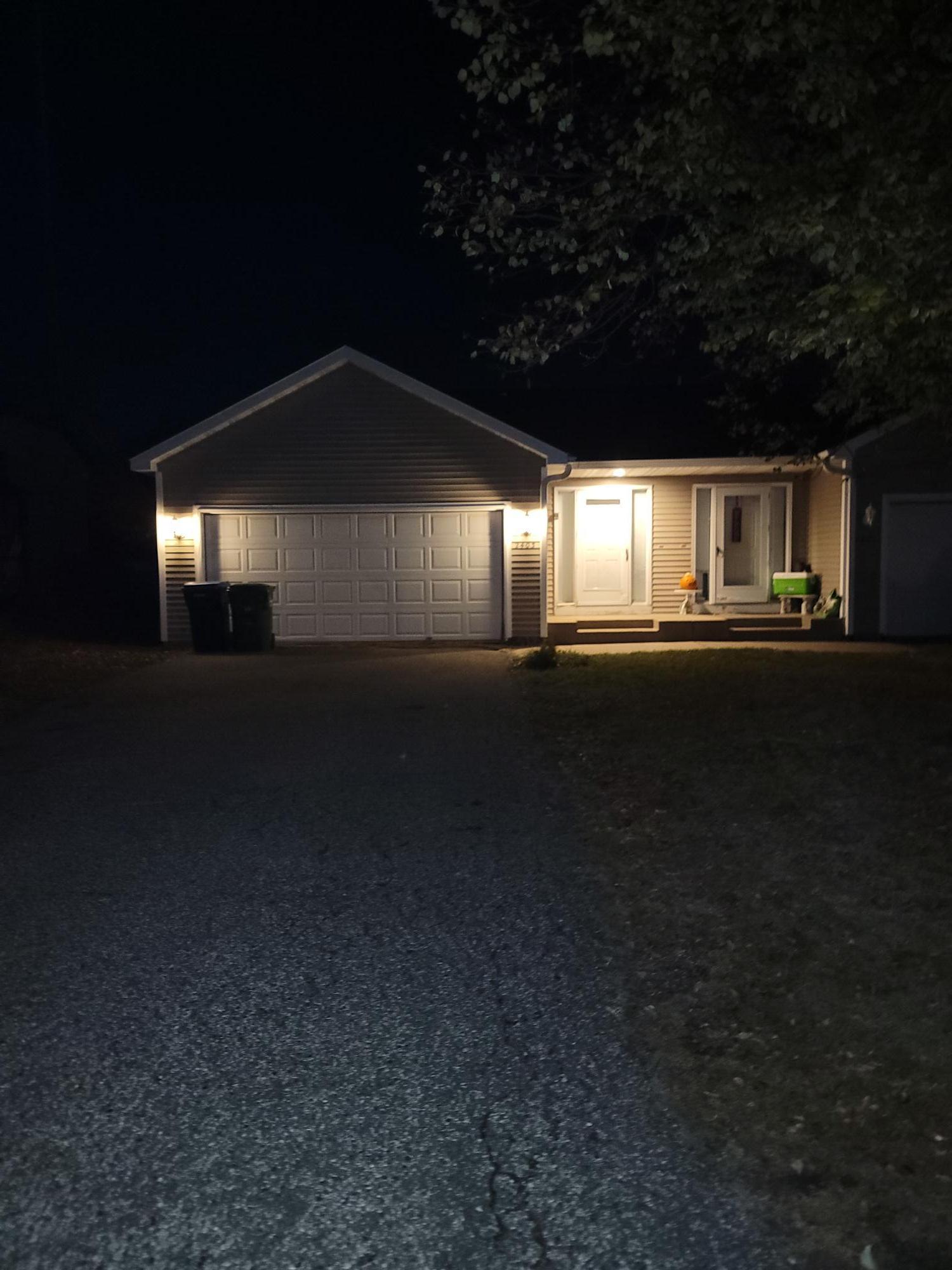 1st image of 2403 Brenner Ct, Saint Paul, MN 55113 | MLS# 7108183