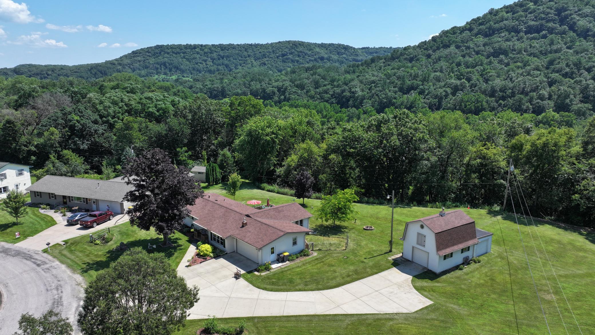 2nd image of 1503 Claudia Ave, La Crescent, MN 55947 | MLS# 7108187