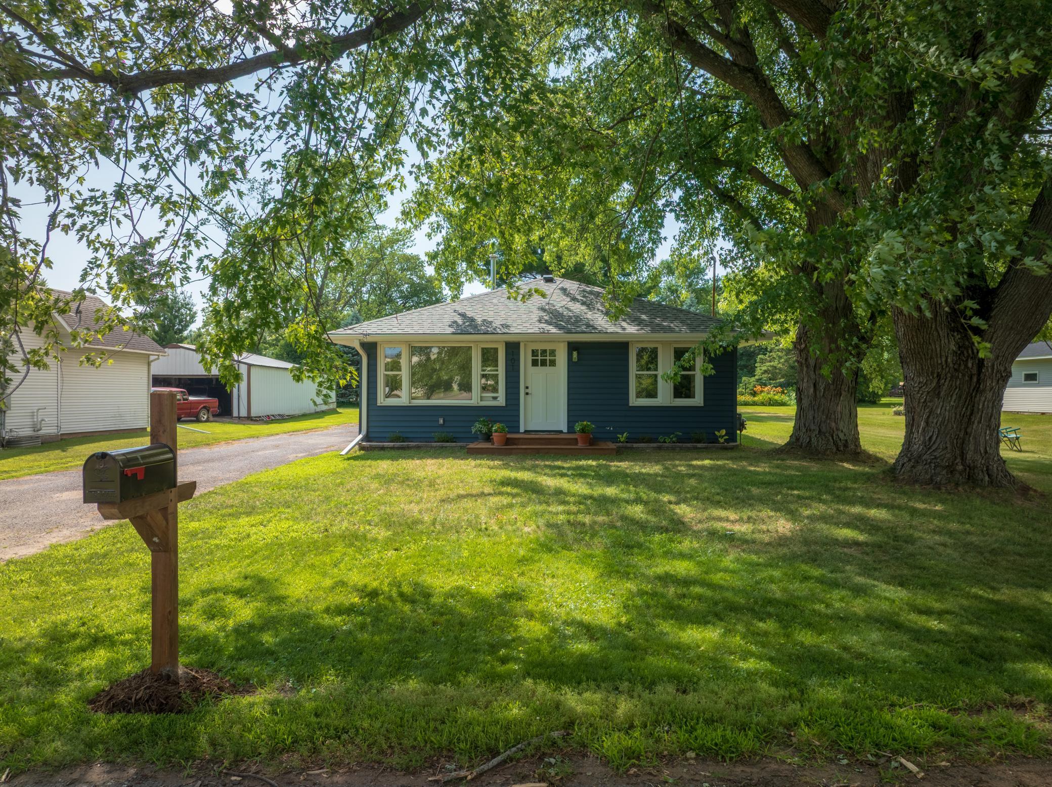 1st image of 101 Dunn Ave N, Hinckley, MN 55037 | MLS# 7108215