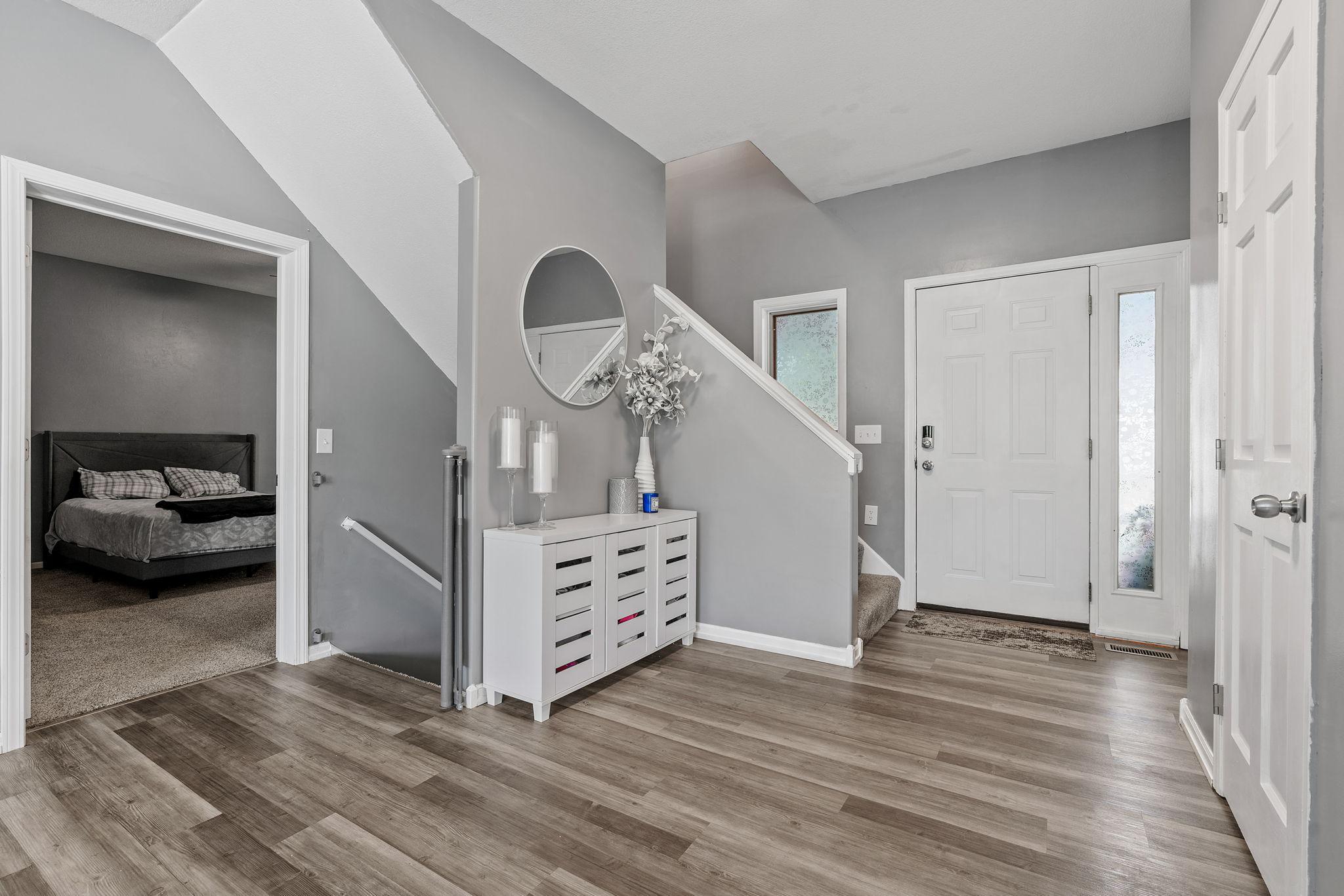 5th image of 7117 Courtly Rd, Saint Paul, MN 55125 | MLS# 7108238