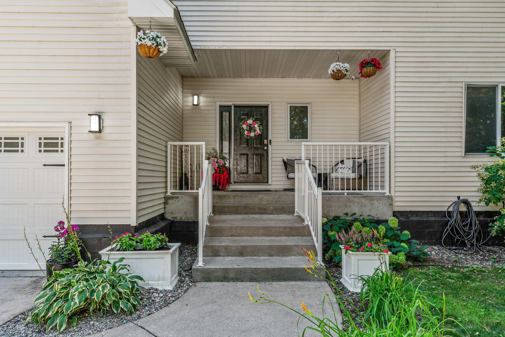 4th image of 7117 Courtly Rd, Saint Paul, MN 55125 | MLS# 7108238