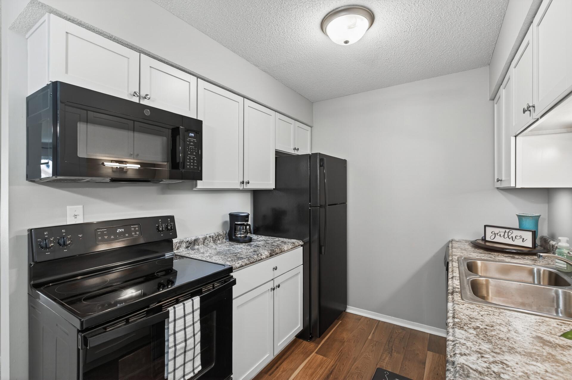 4th image of 7412 W 22nd St, St. Louis Park, MN 55426
