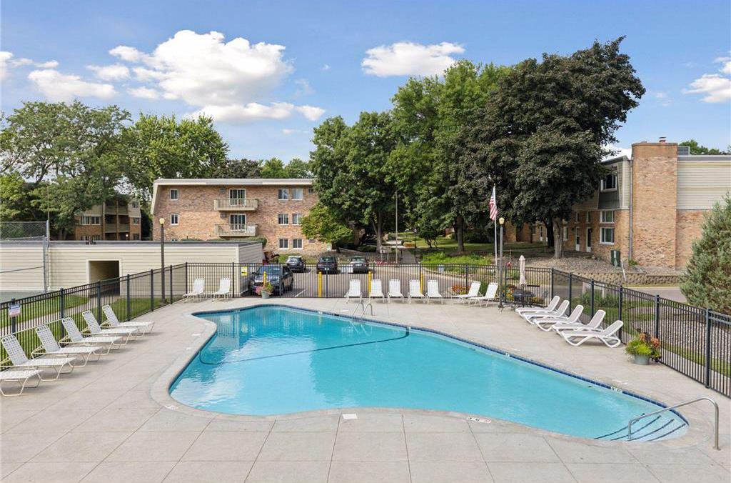 2nd image of 7412 W 22nd St, Saint Louis Park, MN 55426