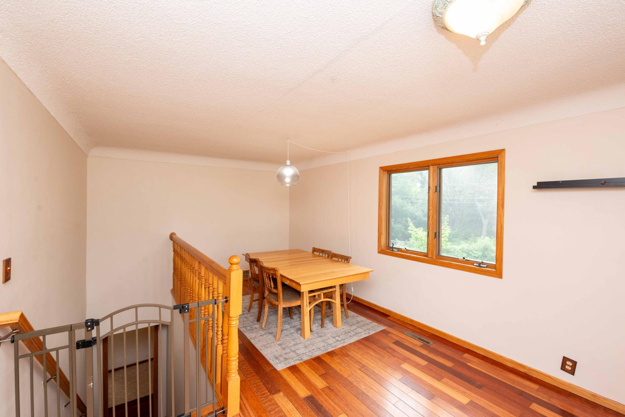 4th image of 3488 Midland Ct, Saint Paul, MN 55110 | MLS# 7108371