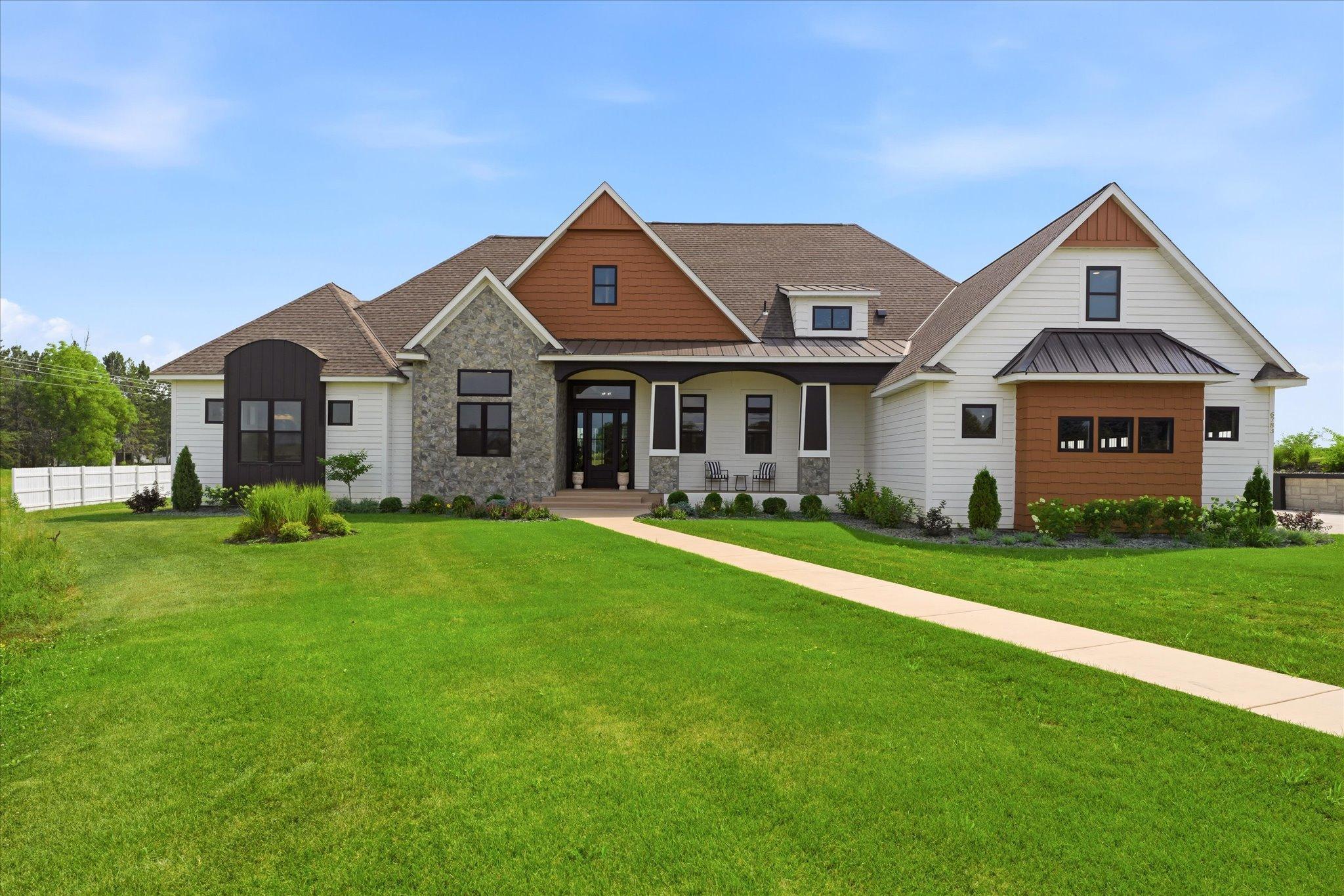 3rd image of 6783 Broadview Dr, Prior Lake, MN 55372 | MLS# 7108383