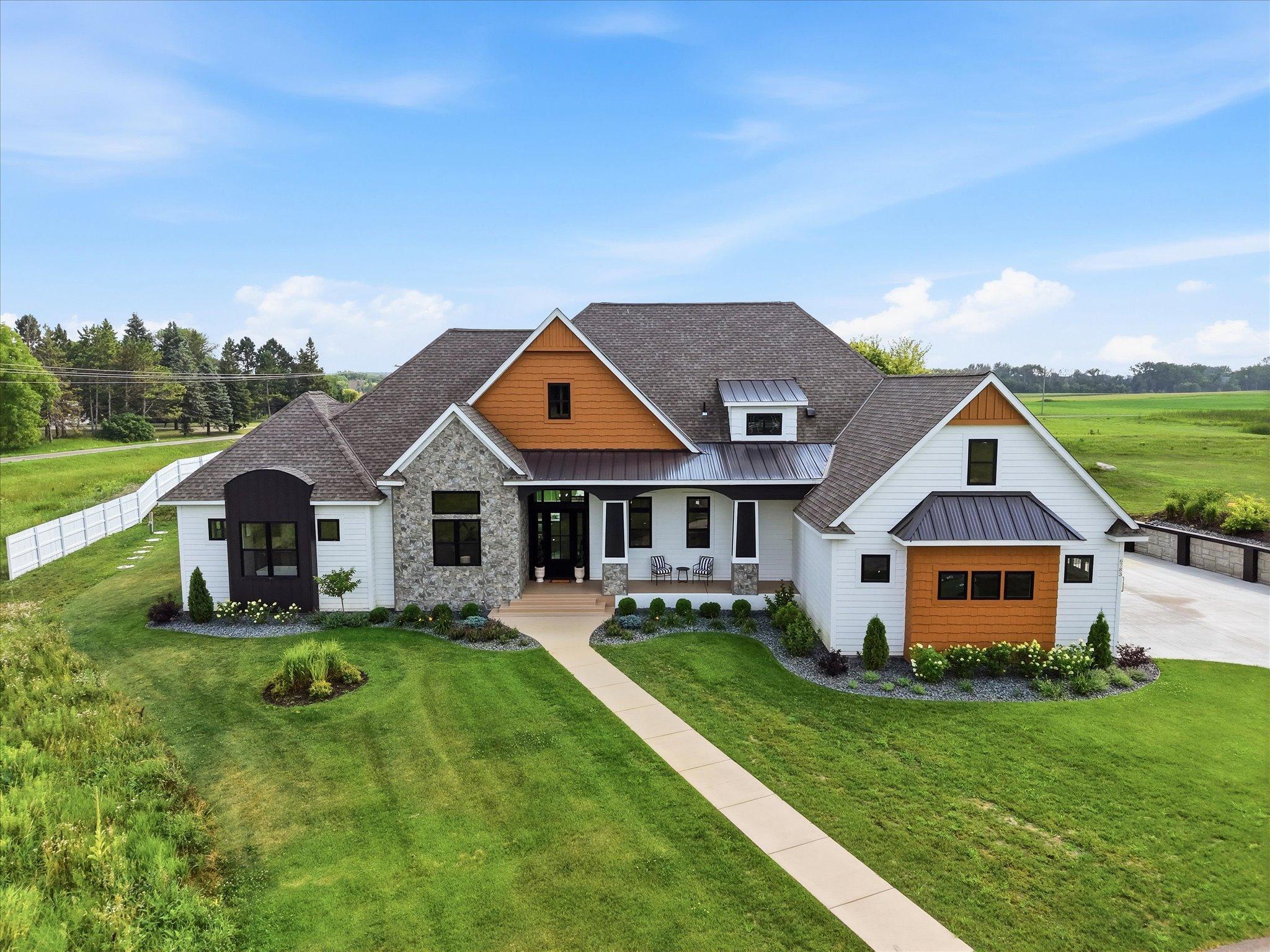 2nd image of 6783 Broadview Dr, Prior Lake, MN 55372 | MLS# 7108383