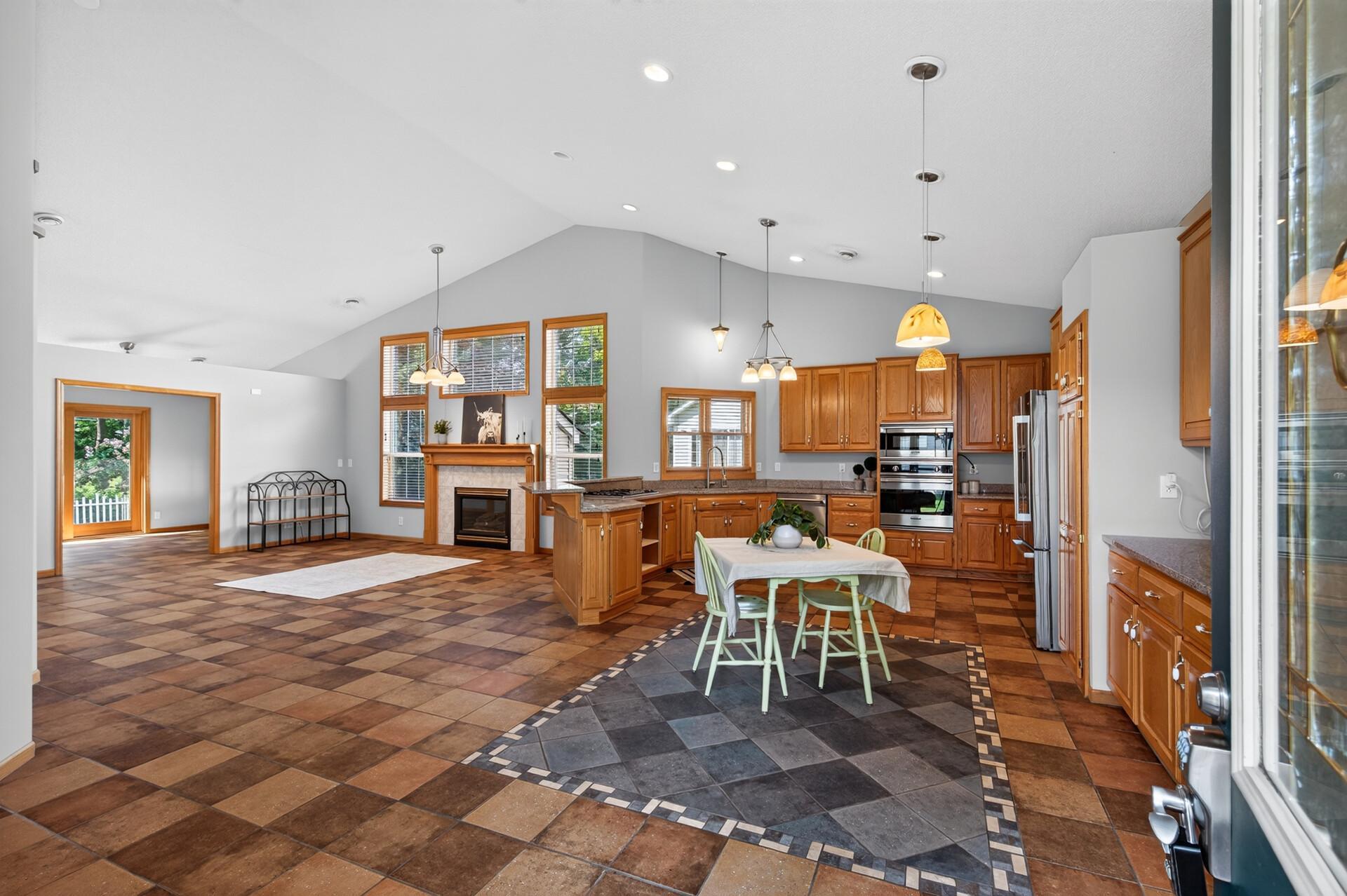 1st image of 6975 Eagle Trl, Hugo, MN 55038 | MLS# 7108384
