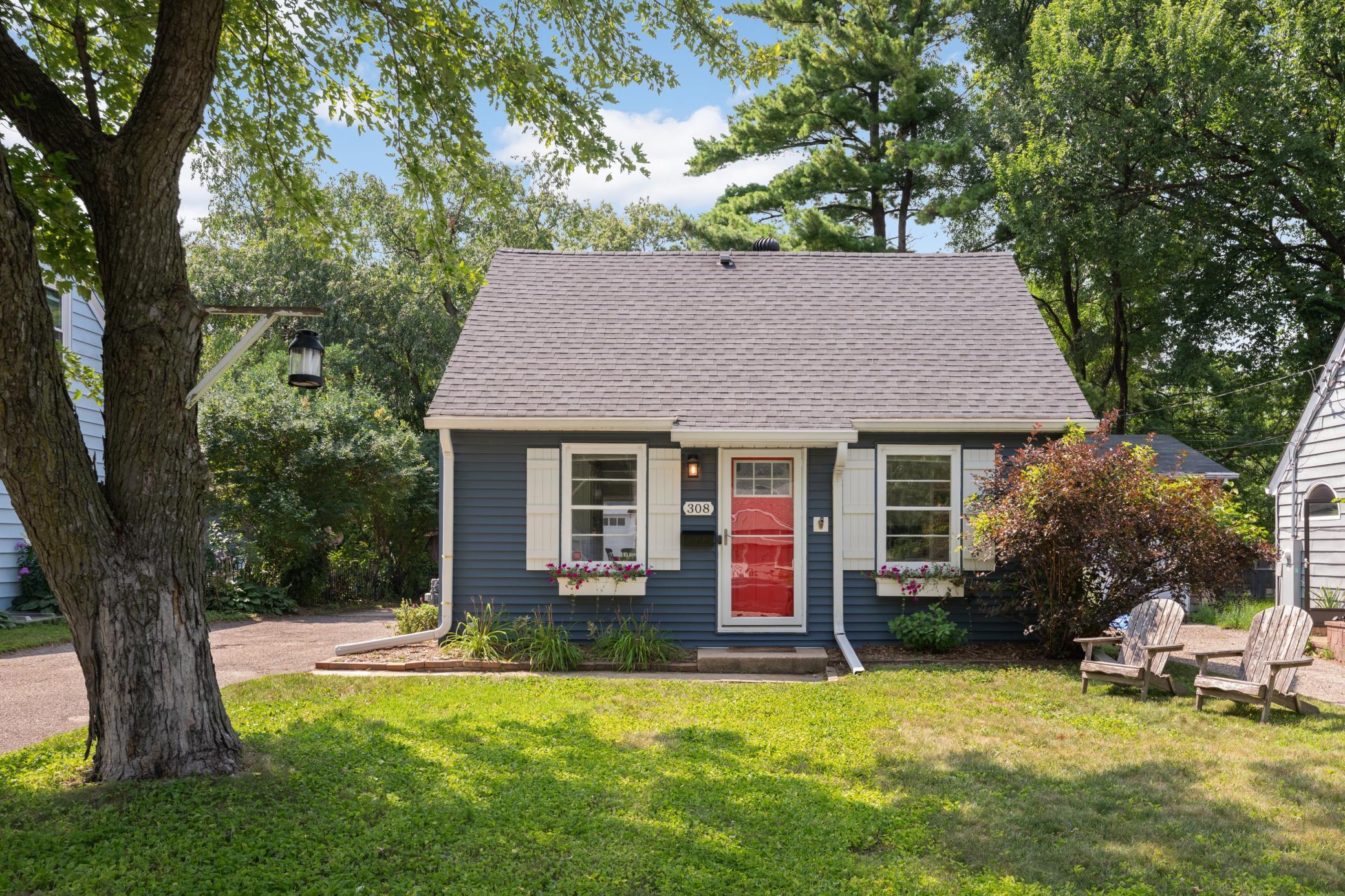 1st image of 308 Van Buren Ave S, Hopkins, MN 55343 | MLS# 7108593