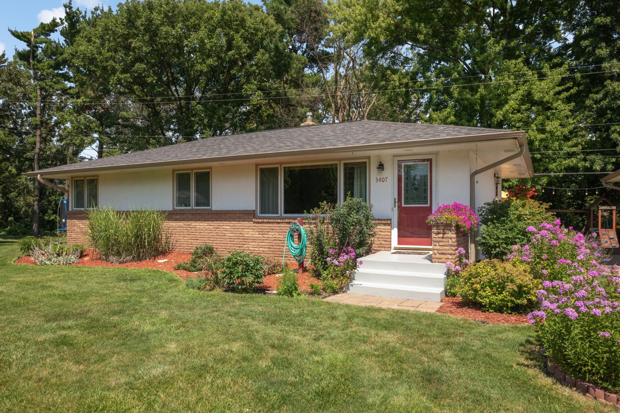 Homes for sale in Vadnais Heights, MN | 3407 Payne Ave, Vadnais Heights, MN 55127 | MLS# 7108686