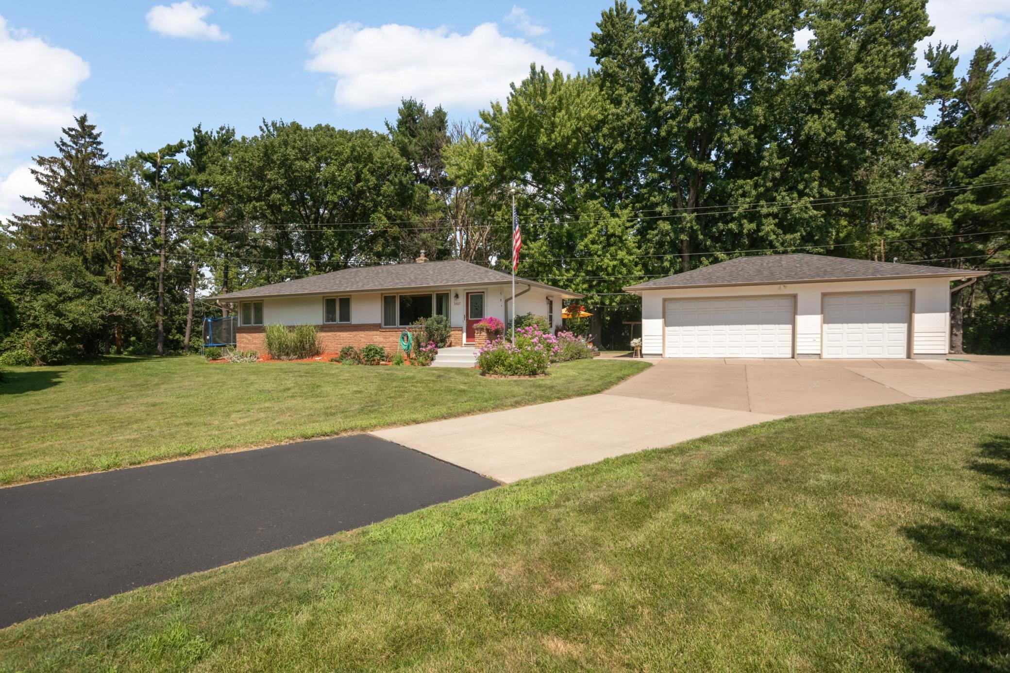 Homes for sale in Vadnais Heights, MN | 3407 Payne Ave, Vadnais Heights, MN 55127 | MLS# 7108686