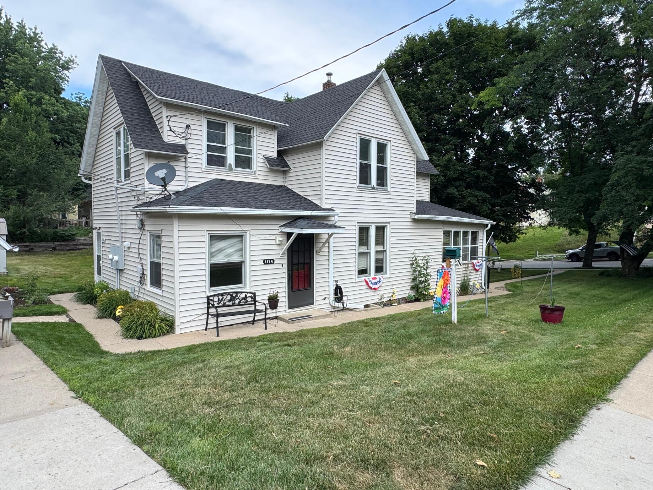 3rd image of 1134 Central Ave, Red Wing, MN 55066 | MLS# 7108698