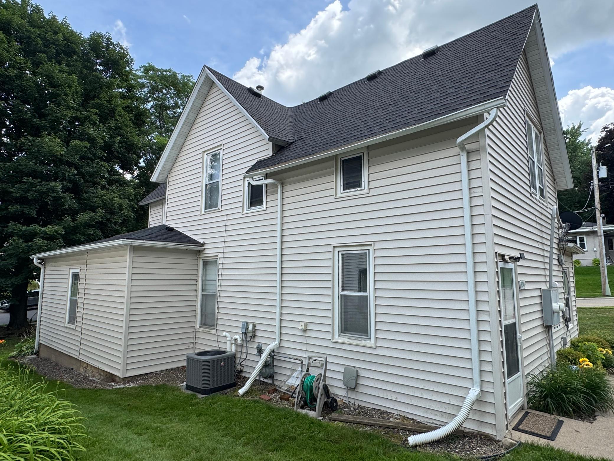 5th image of 1134 Central Ave, Red Wing, MN 55066 | MLS# 7108698