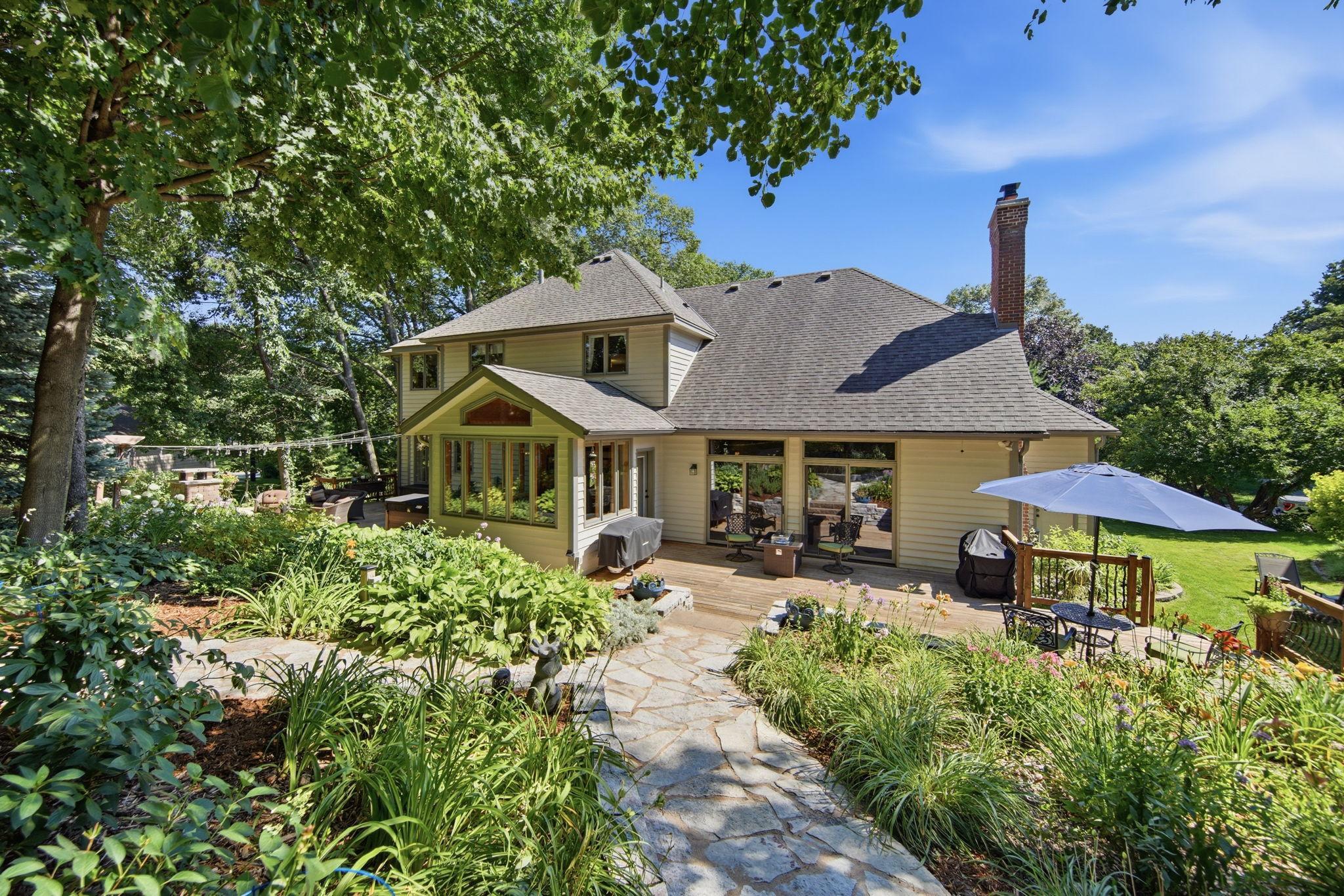 5th image of 699 Bridle Ridge Rd, Saint Paul, MN 55123 | MLS# 7108735