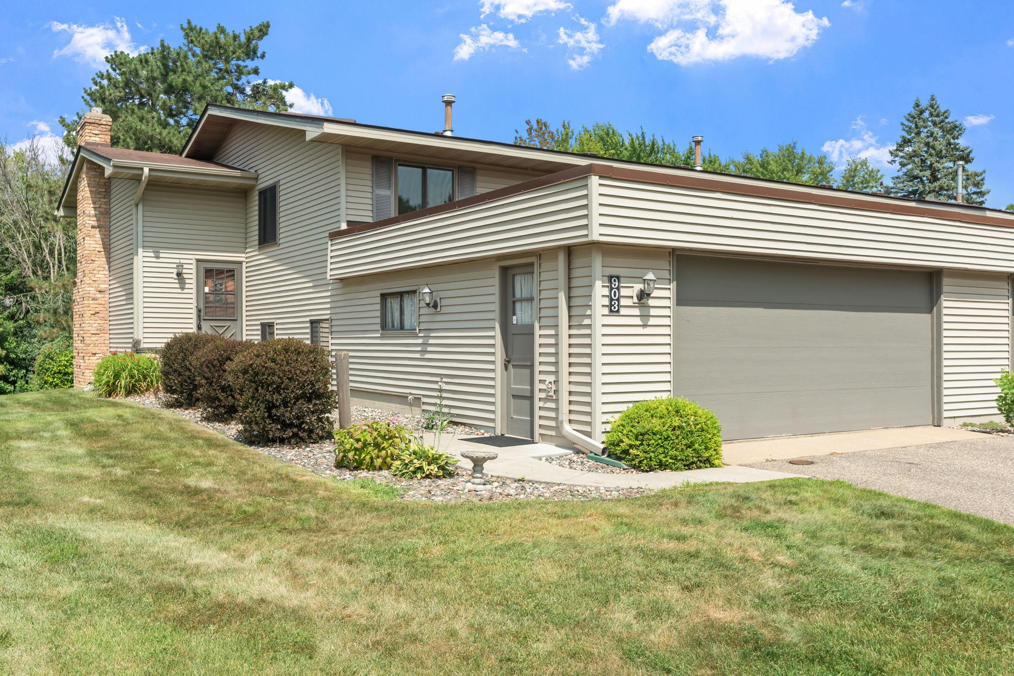 1st image of 903 Shirlee Ln, Saint Paul, MN 55126 | MLS# 7108782