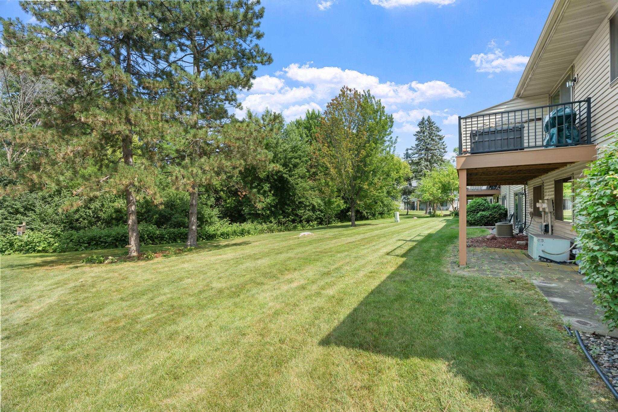 4th image of 903 Shirlee Ln, Saint Paul, MN 55126 | MLS# 7108782