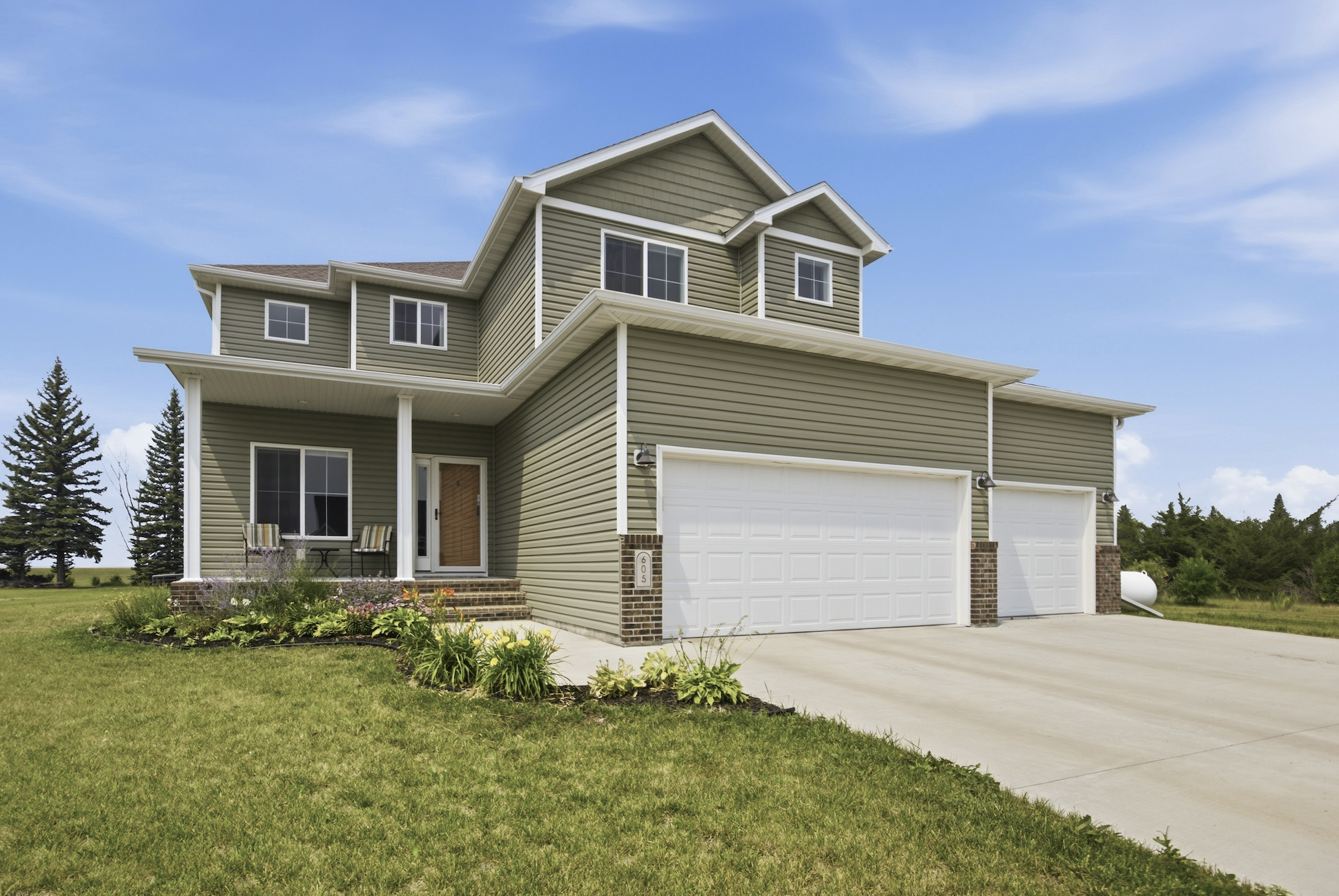 1st image of 605 Sheyenne Dr, Abercrombie, ND 58001 | MLS# 7108820