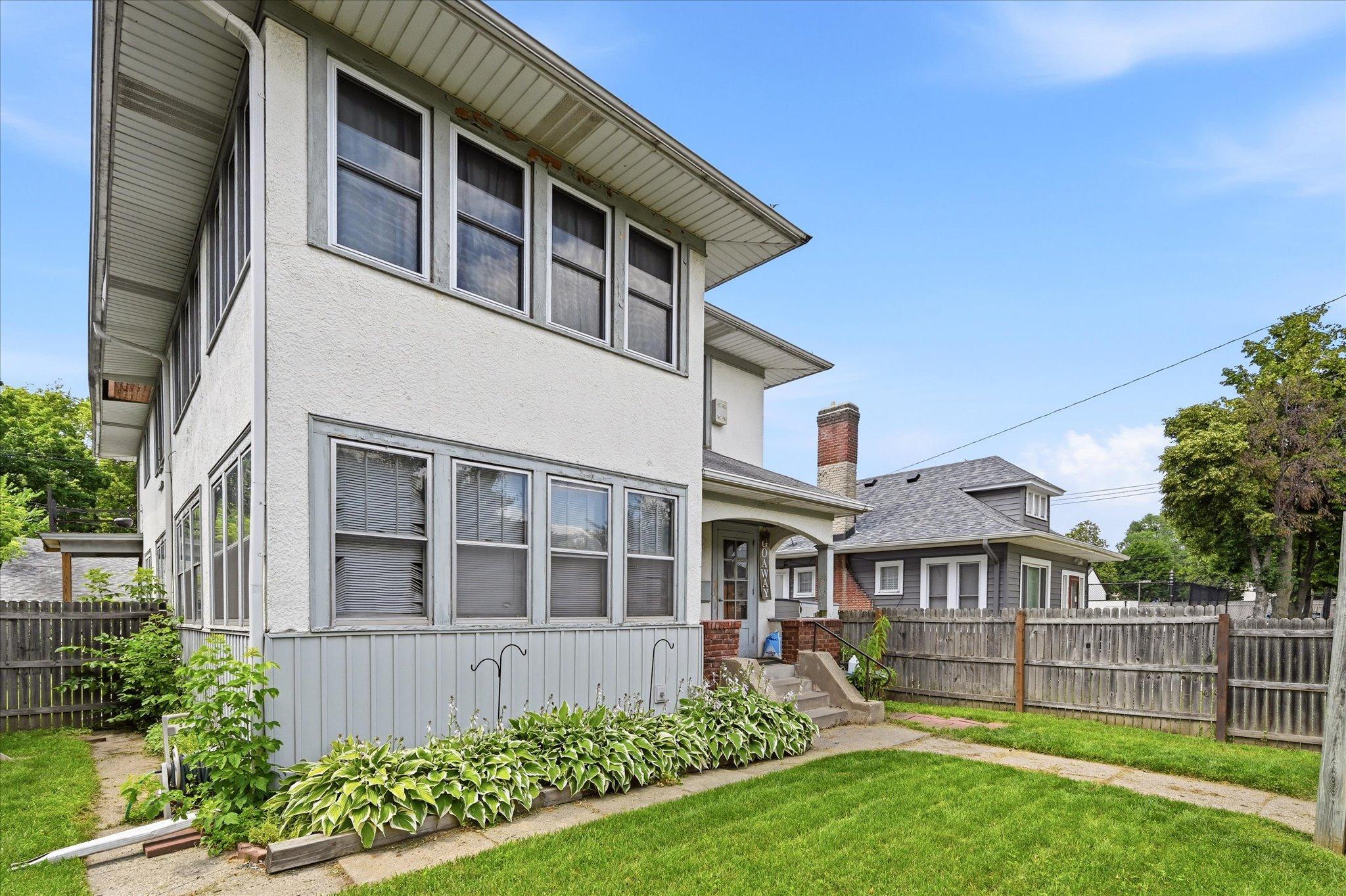 3rd image of 1227 Morgan Ave N, Minneapolis, MN 55411 | MLS# 7108880
