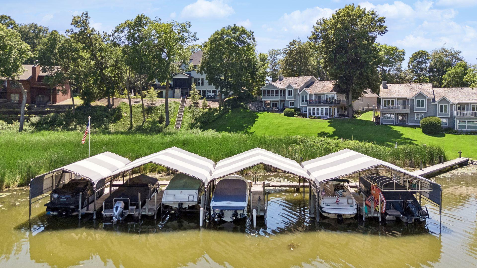 3rd image of 1824 Commerce Blvd, Mound, MN 55364 | MLS# 7108967