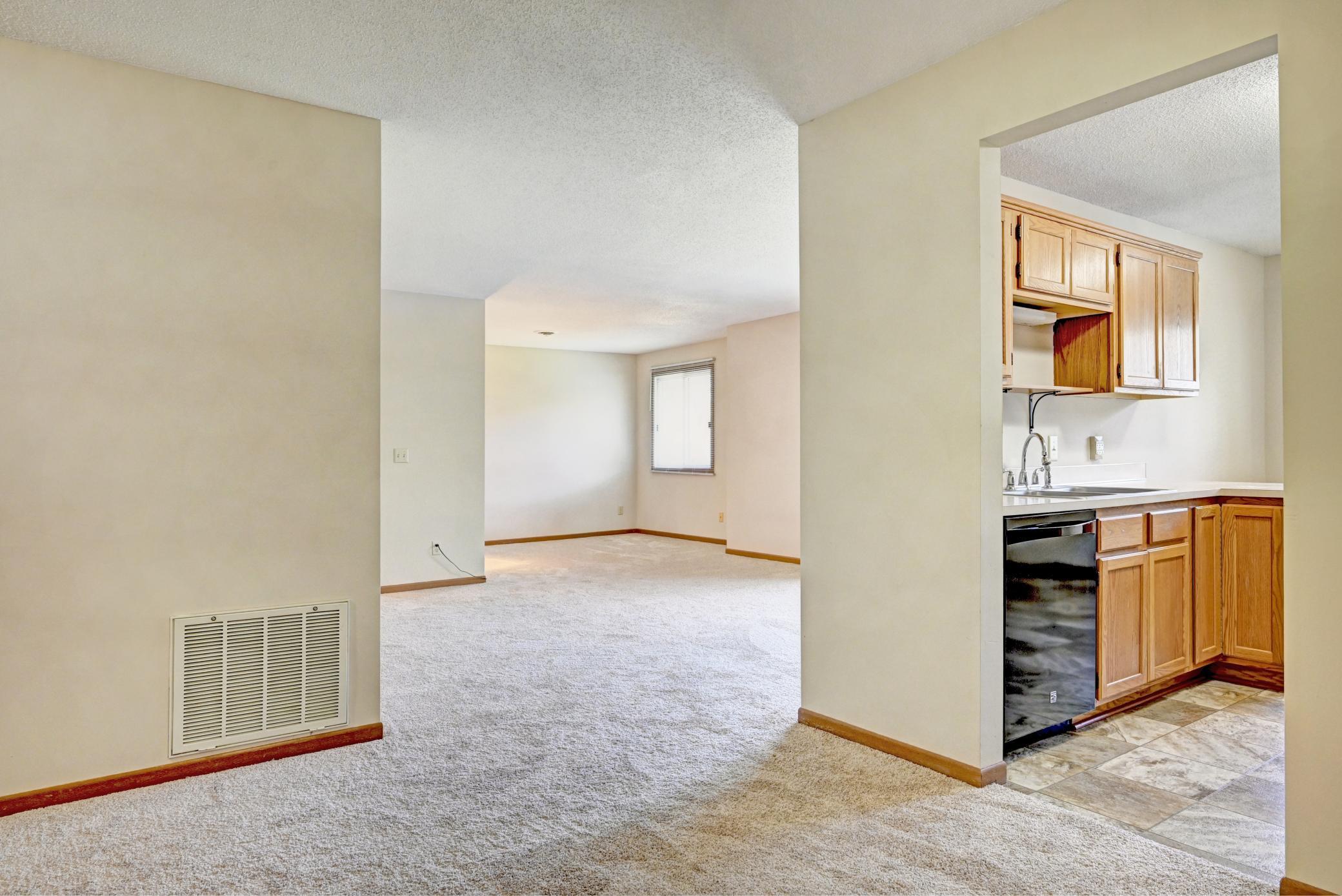 2nd image of 6240 Magda Dr #D, Maple Grove, MN 55369 | MLS# 7109053