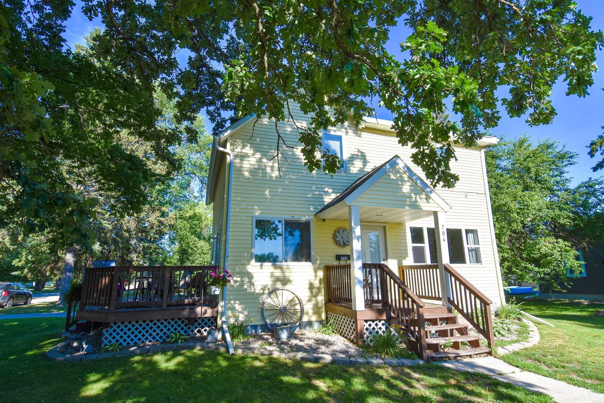 1st image of 704 Tindolph Ave S, Thief River Falls, MN 56701 | MLS# 7109103