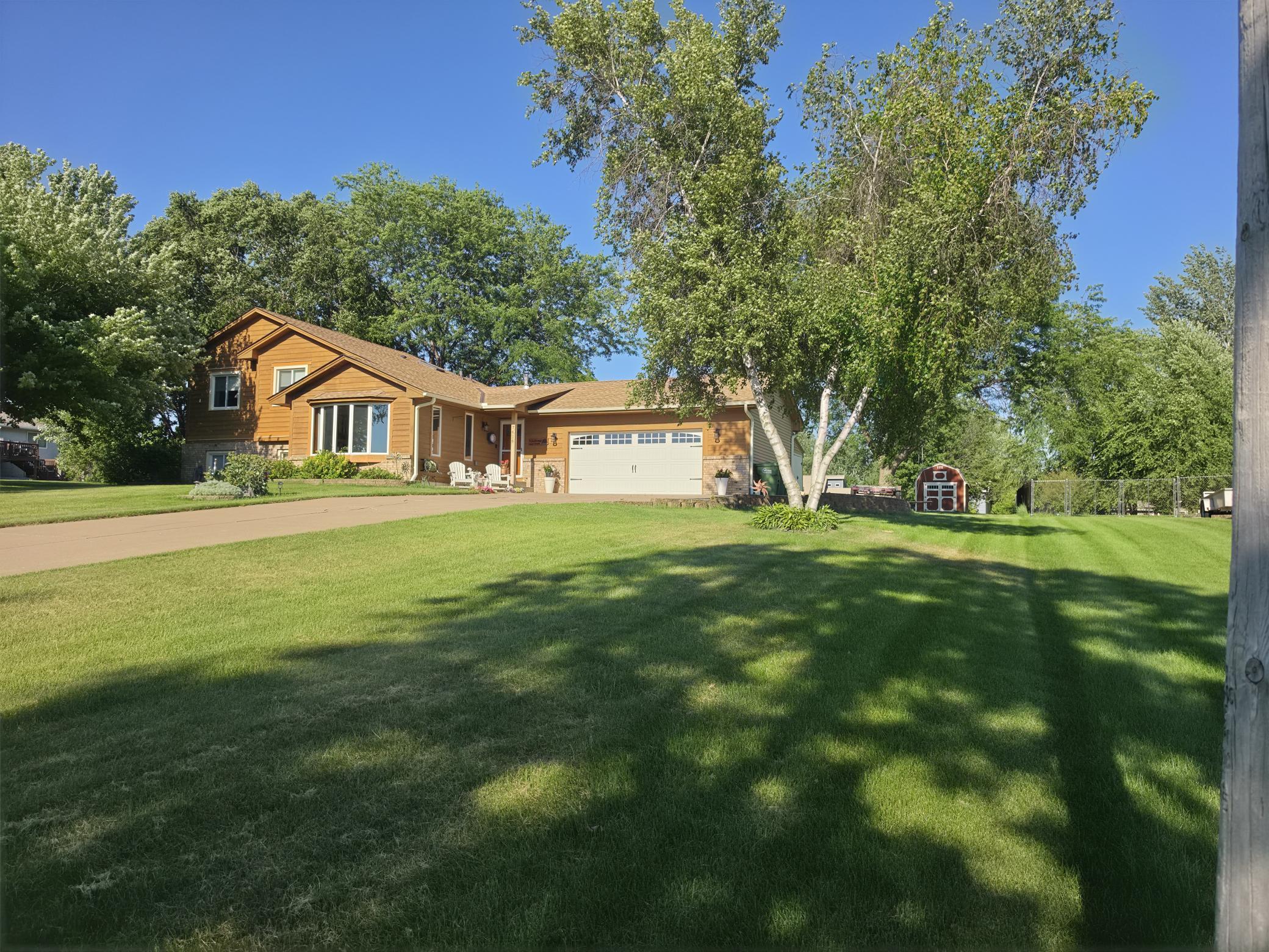 2nd image of 7616 Peltier Lake Dr, Hugo, MN 55038 | MLS# 7109137