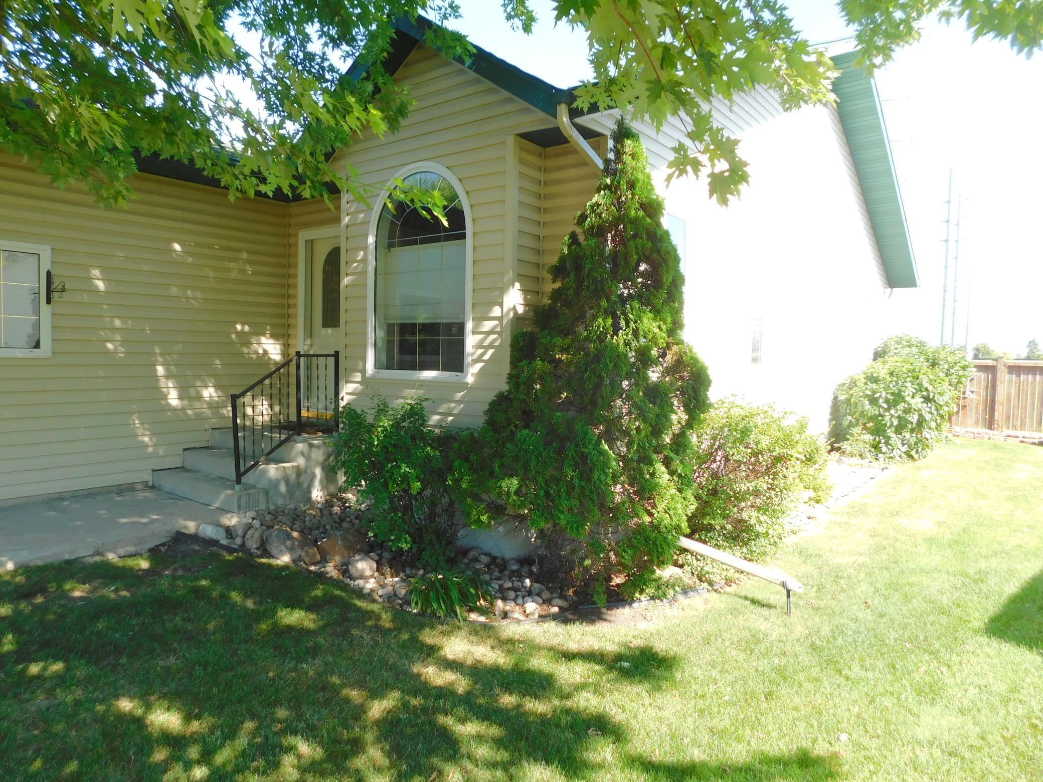 3rd image of 840 Lakeridge Pl, West Fargo, ND 58078 | MLS# 7109171