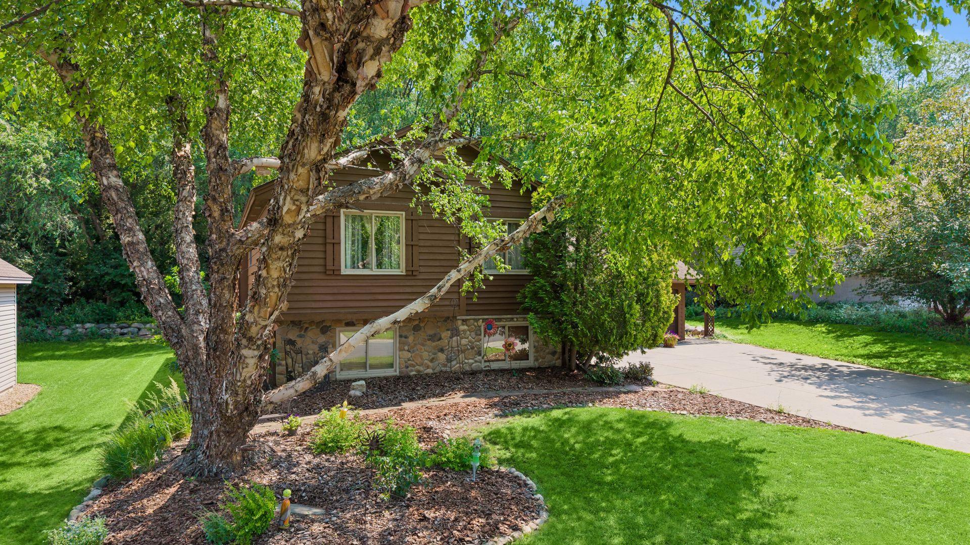 Photo 2 of Single family home for sale at 13225 Court Pl, Burnsville, MN 55337 | MLS# 7109203 | Listing updated on 2026-09-01