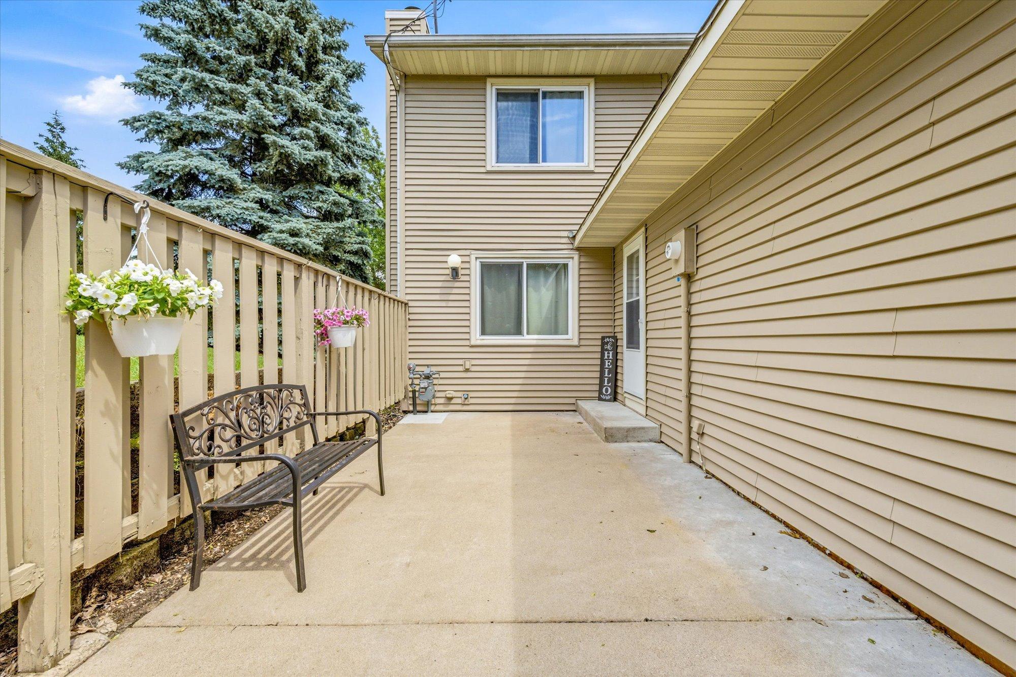 Homes for sale in Shoreview, MN | 907 Monterey Dr, Shoreview, MN 55126 | MLS# 7109337
