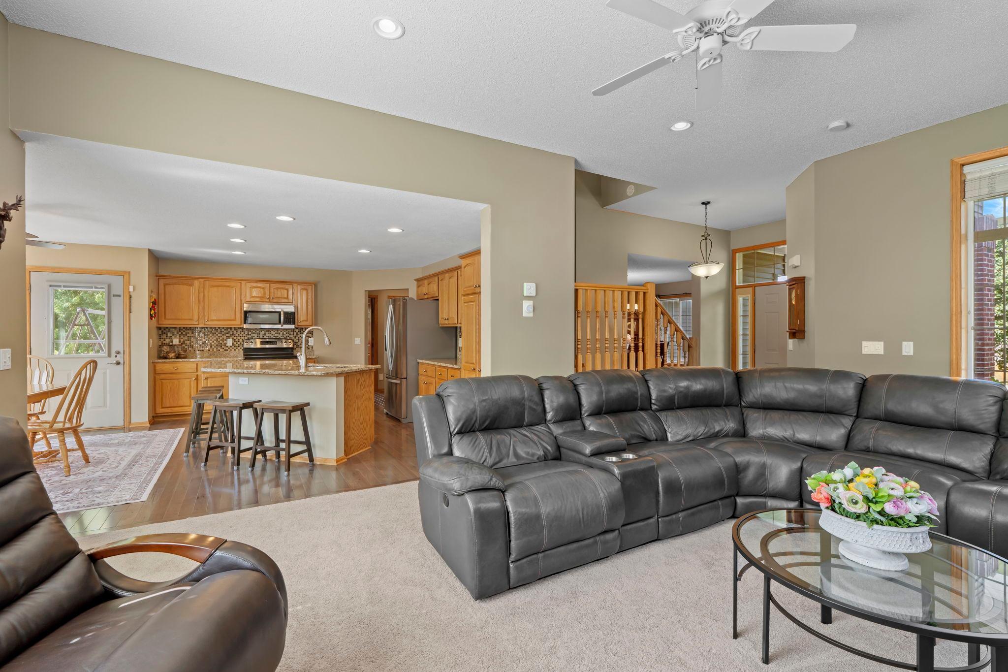 5th image of 3331 98Th Cir N, Brooklyn Park, MN 55443 | MLS# 7109354