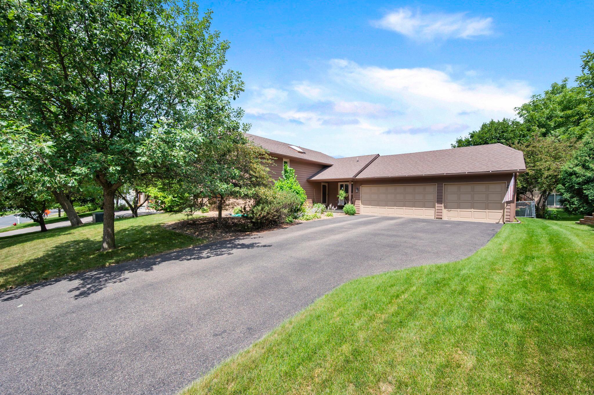 2nd image of 14710 79th Pl N, Maple Grove, MN 55311 | MLS# 7109379