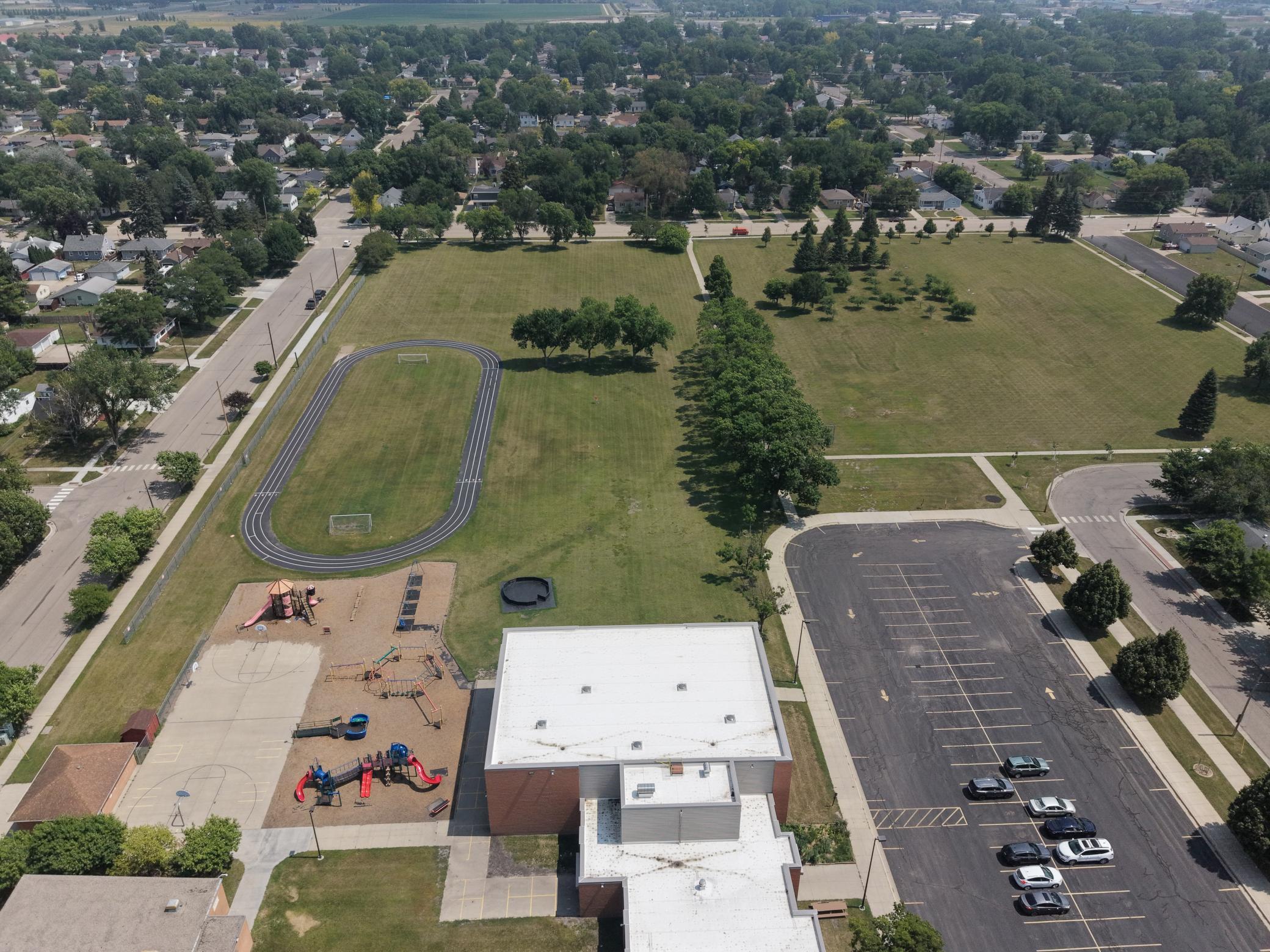 3rd image of 819 15Th St N, Moorhead, MN 56560 | MLS# 7109395