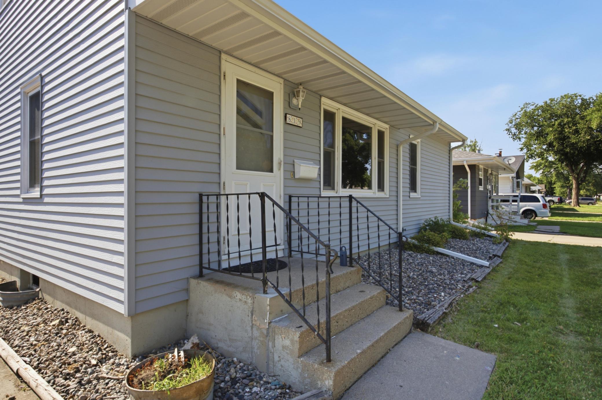 4th image of 819 15Th St N, Moorhead, MN 56560 | MLS# 7109395